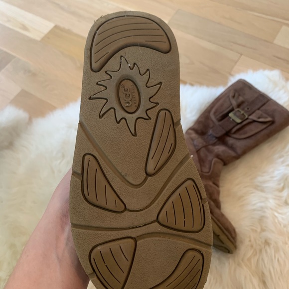 Cargo Uggs - Picture 2 of 3